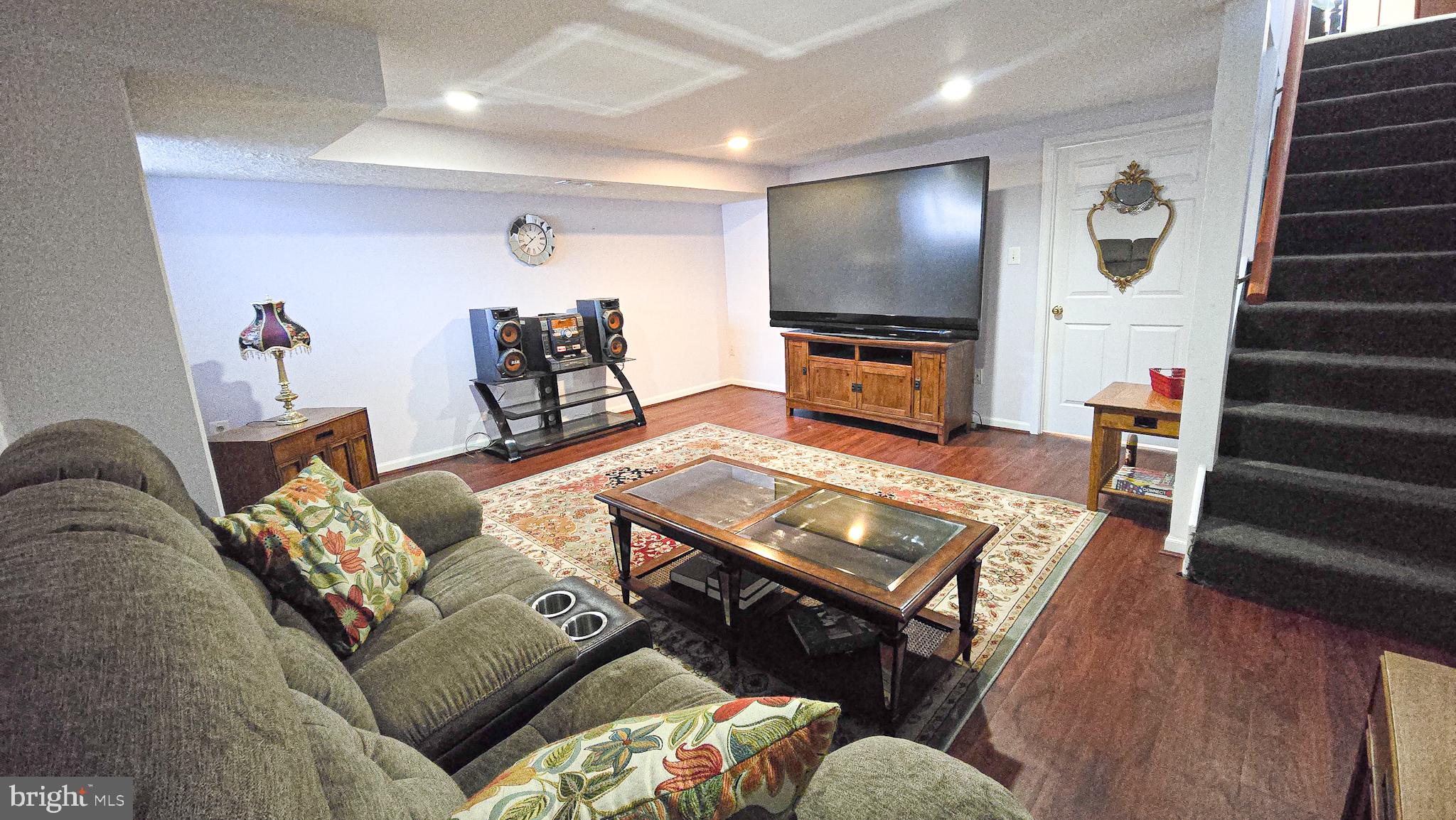 COUNTRY RIDGE - Residential