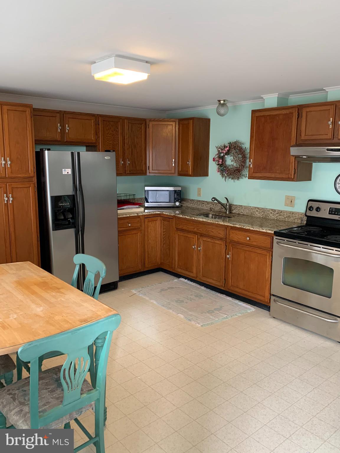 LANDON'S COVE - Residential