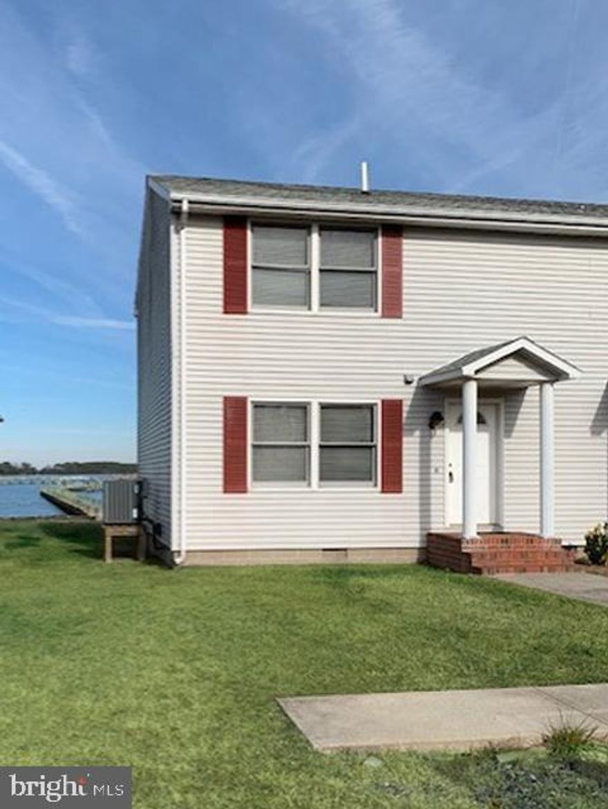 Welcome to 558 Wellington Rd!  WATERFRONT with 2 bedrooms and 1.5 bathrooms.  Duplex unit (pictured on left on main photo).Shared pier with 1 assigned dock slip (boat slip 7).  Beautiful water views from every window & screened porch.