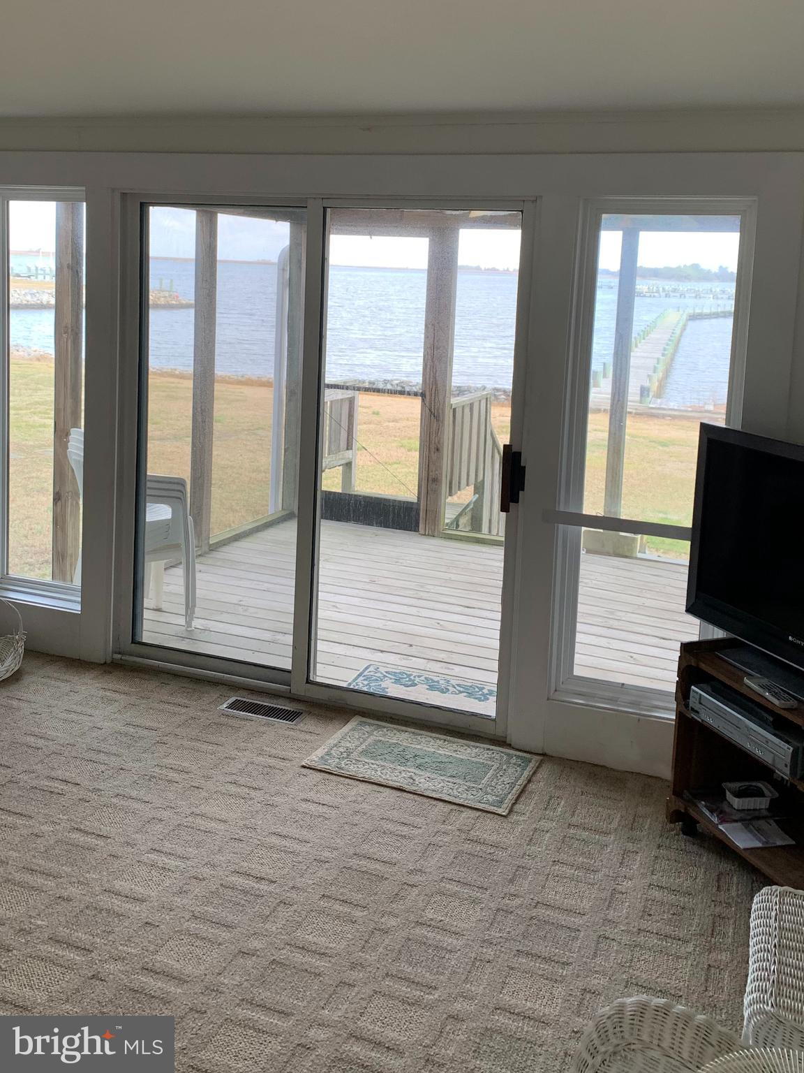 LANDON'S COVE - Residential