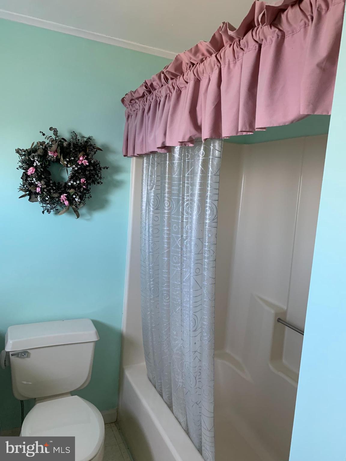 LANDON'S COVE - Residential