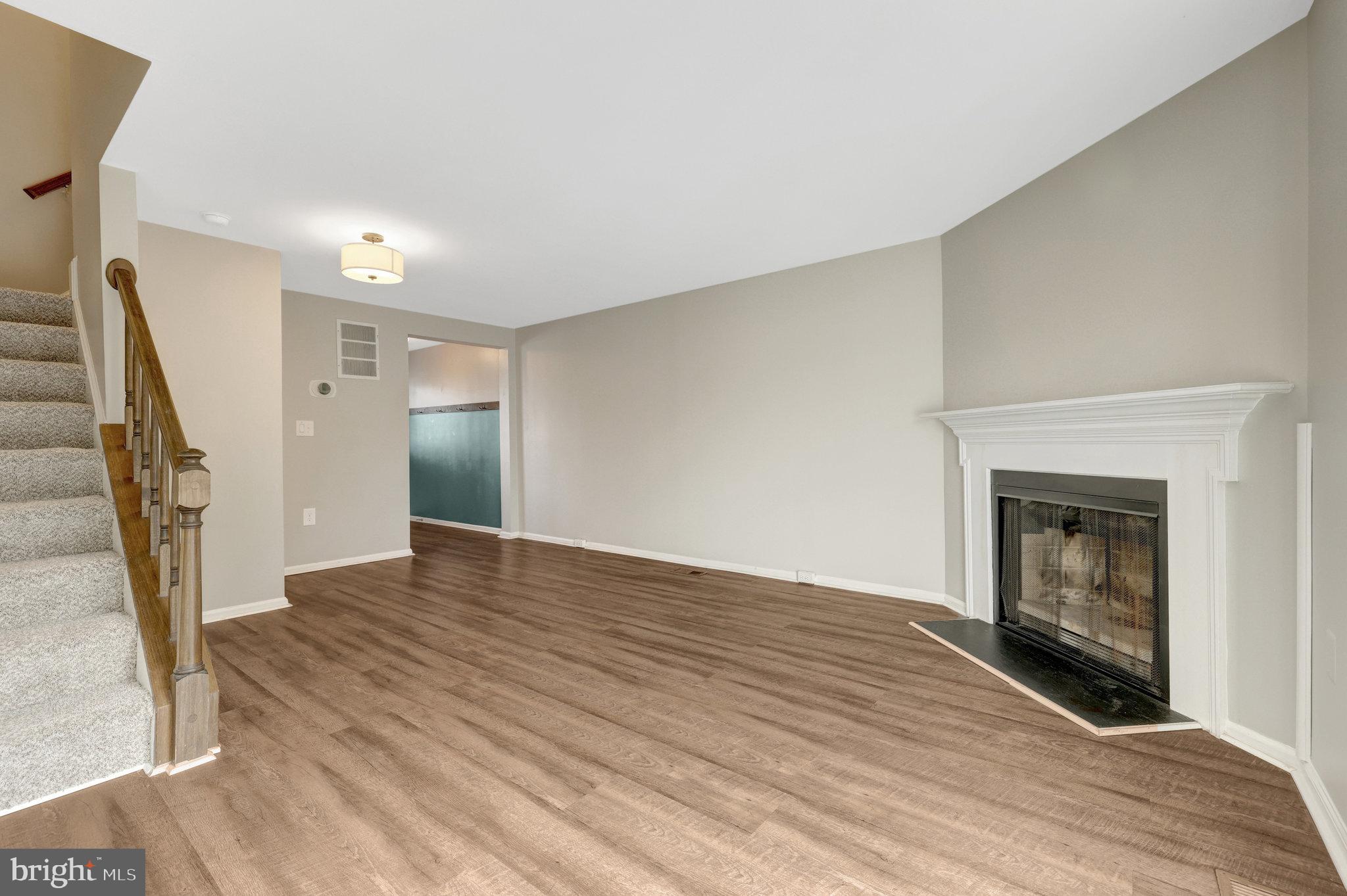 COUNTRYSIDE - Residential