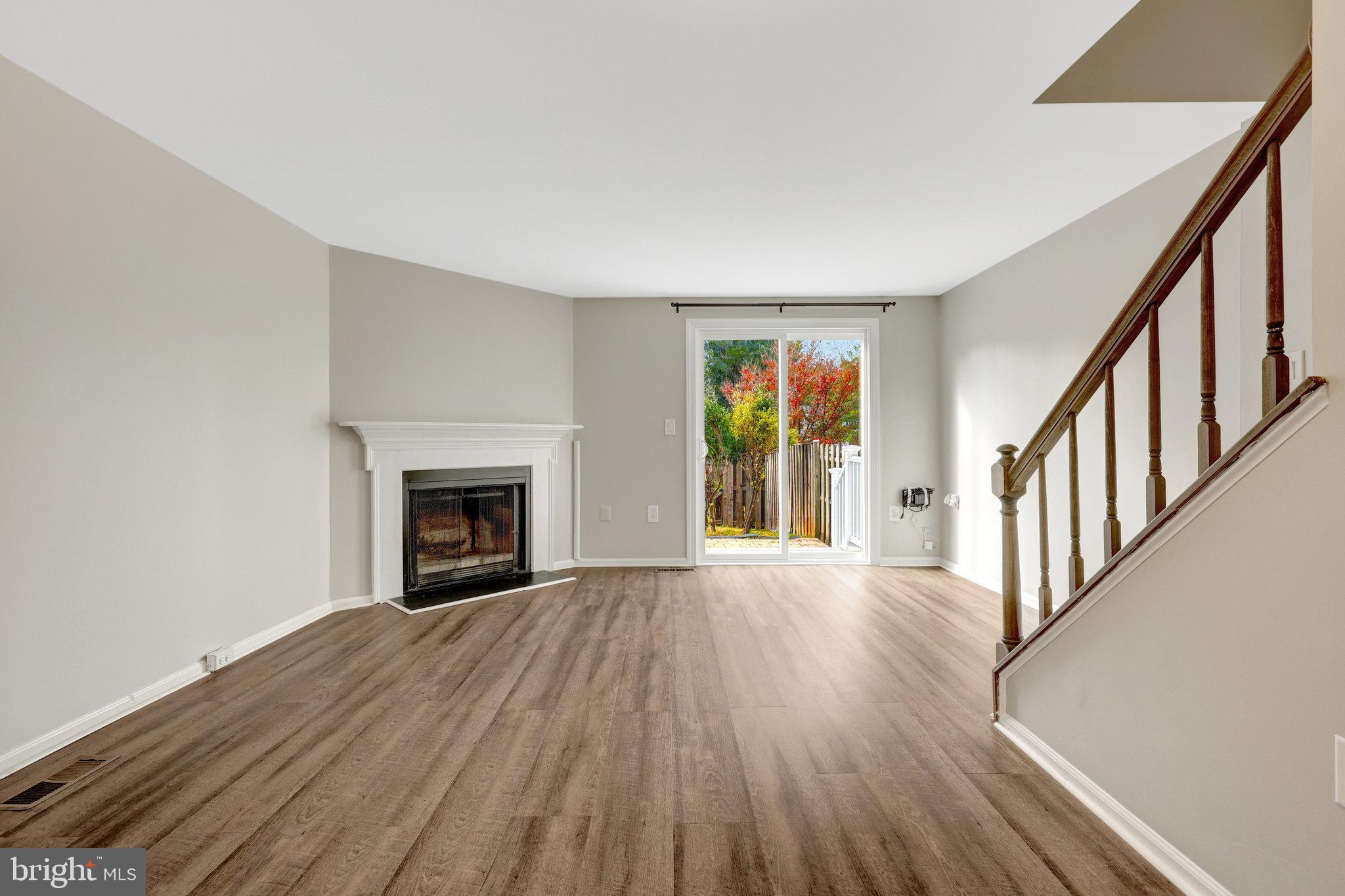 COUNTRYSIDE - Residential