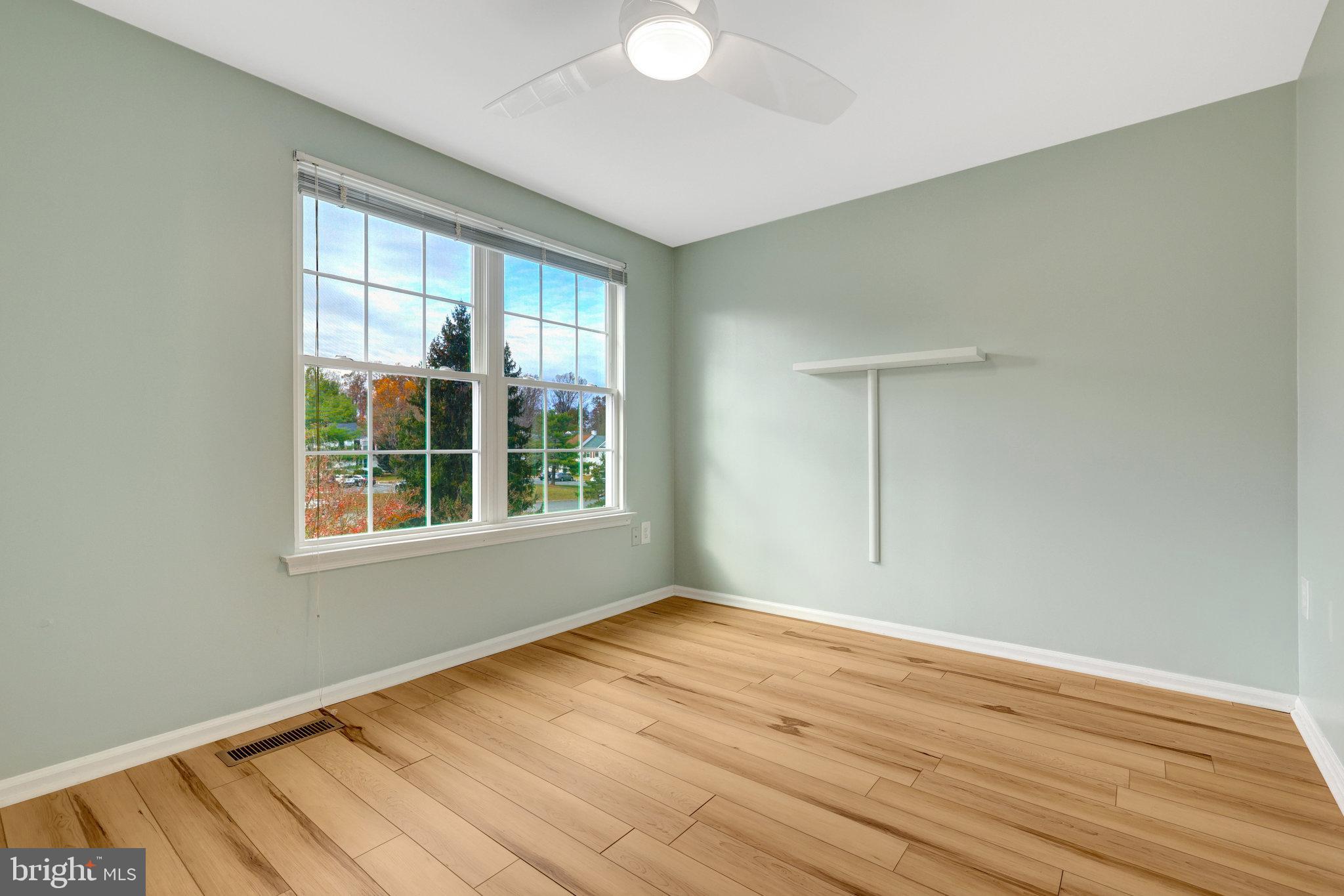 COUNTRYSIDE - Residential