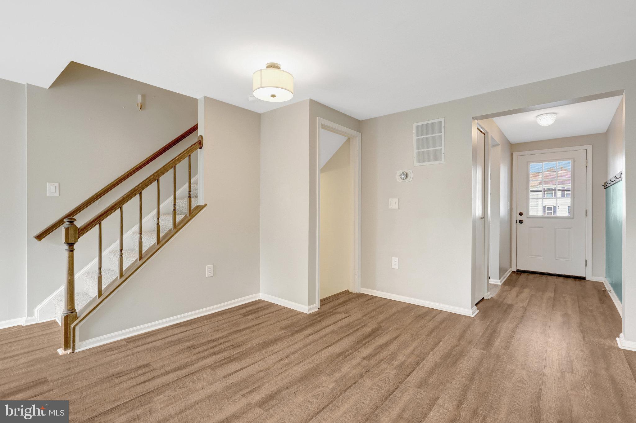 COUNTRYSIDE - Residential