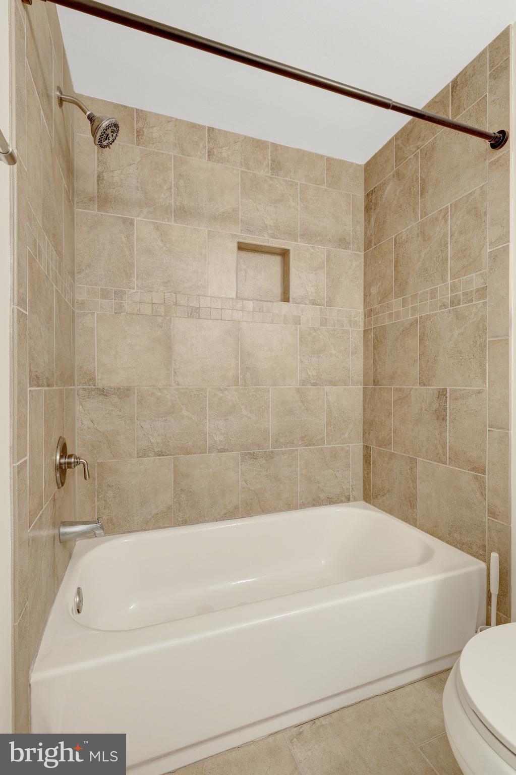 COUNTRYSIDE - Residential