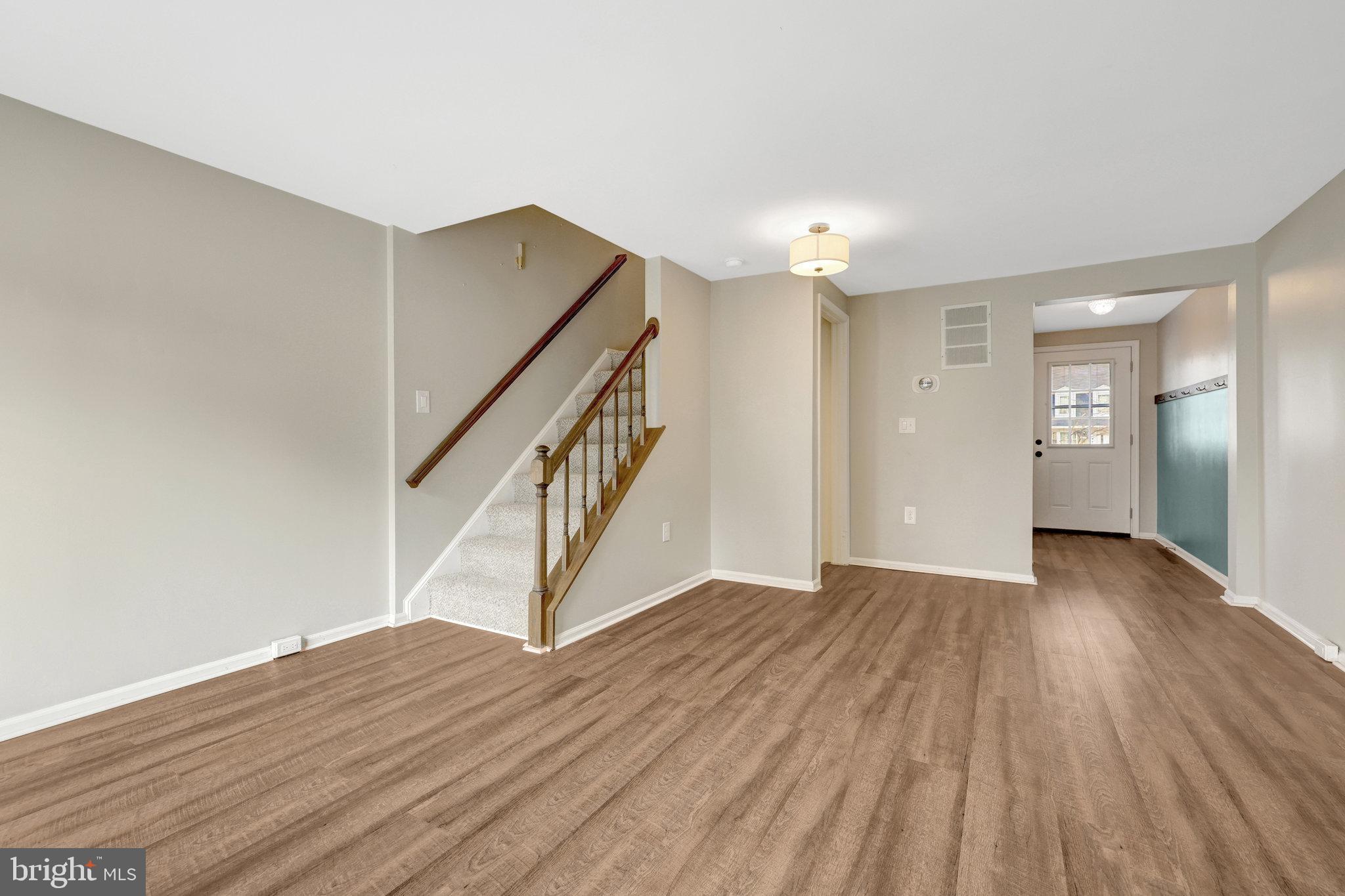 COUNTRYSIDE - Residential