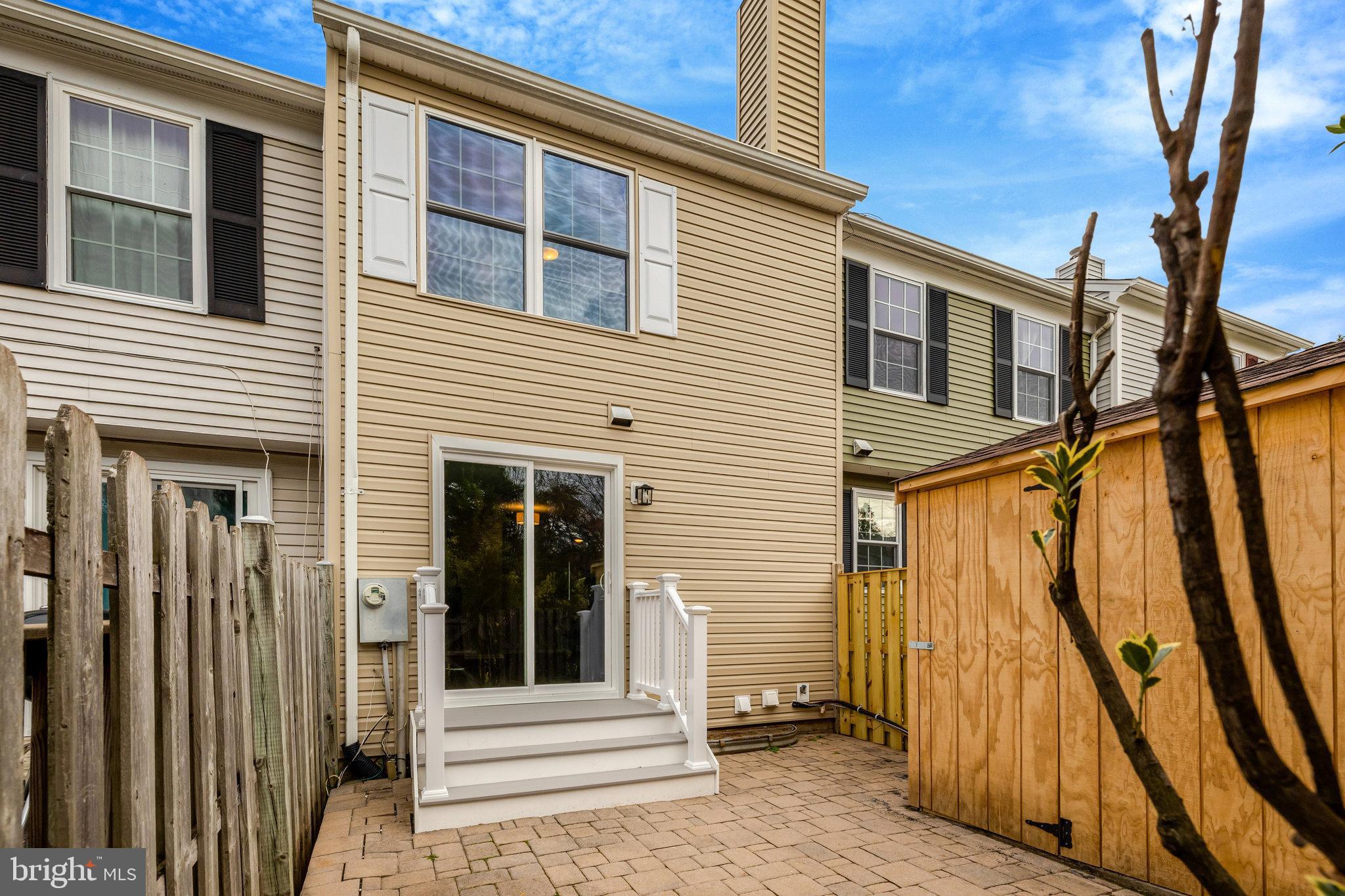 COUNTRYSIDE - Residential