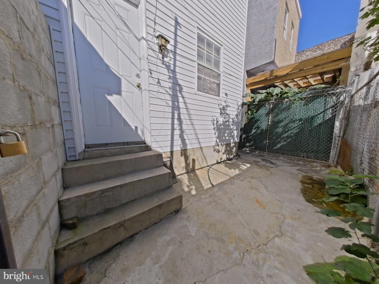 WEST KENSINGTON - Residential