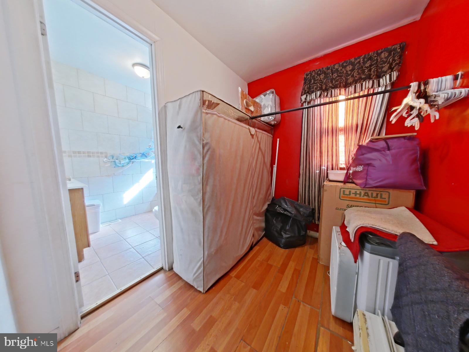 WEST KENSINGTON - Residential