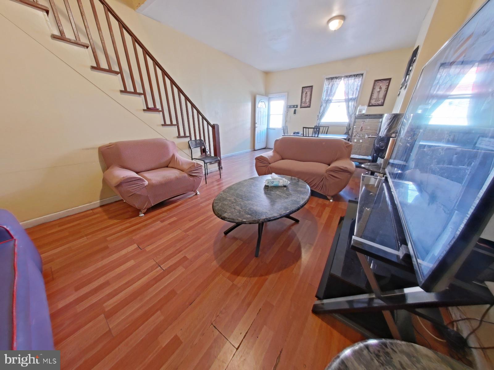 WEST KENSINGTON - Residential