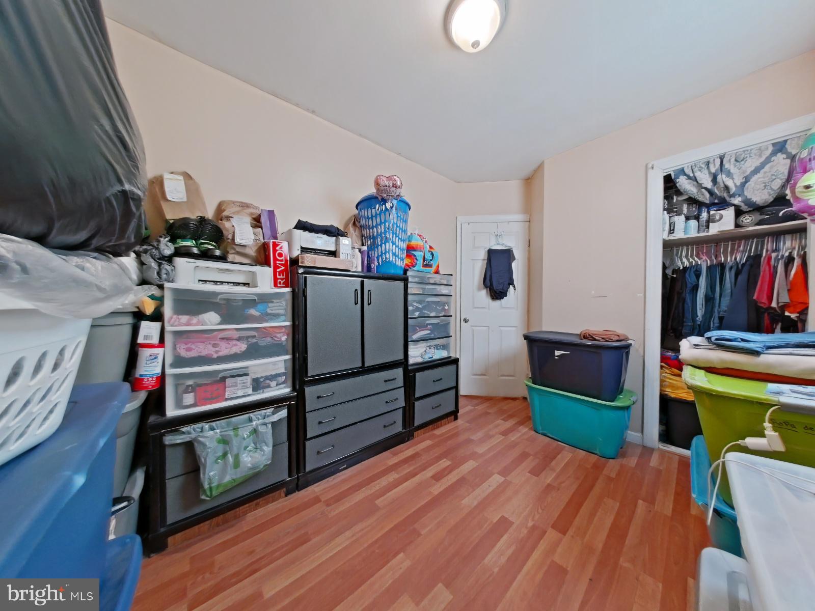 WEST KENSINGTON - Residential