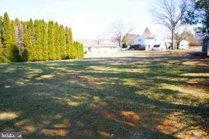 18 HILLTOP DRIVE