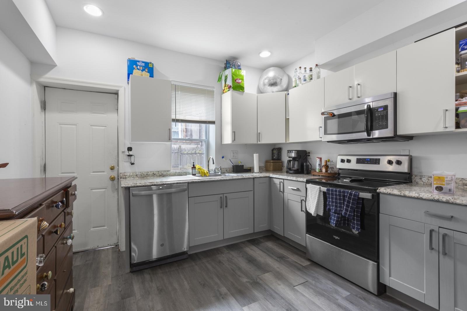 Available Early June:
Welcome to 2695 Collins St! This fantastic 2 bedroom, 1 bathroom single family home features dark hardwood floors throughout, contemporary finishes, in-unit laundry, private backyard, and more! Enter directly into the living room with a window for sunlight, a ceiling fan, and recessed lighting. Head past the staircase to view the gorgeous kitchen boasting granite countertops, cabinetry above & below, and stainless steel appliances including dishwasher, refrigerator, overhead microwave, and oven/stove combo. You can access your large, gated backyard from the kitchen - perfect for entertaining! Upstairs, there are 2 sizable bedrooms with recessed lighting, great natural light, and closet space. Your bathroom offers tile flooring, a shower/tub combo, and a vanity. The basement provides storage options and washer & dryer. Schedule your showing today!
Lease Terms:
Generally, 1st month, 12th month, and 1 month security deposit due at, or prior to, lease signing. Other terms may be required by Landlord. $55 application fee per applicant. Pets are conditional on owner's approval and may require an additional fee and/or monthly pet rent, if accepted. (Generally, $500/dog and $250/cat). Tenants responsible for: electricity, gas, cable/internet, and water. Landlord Requirements: Applicants to make 3x the monthly rent in verifiable net income, credit history to be considered (i.e. no active collections), no evictions within the past 4 years, and must have a verifiable rental history with on-time rental payments. Exceptions to this criteria may exist under the law and will be considered.