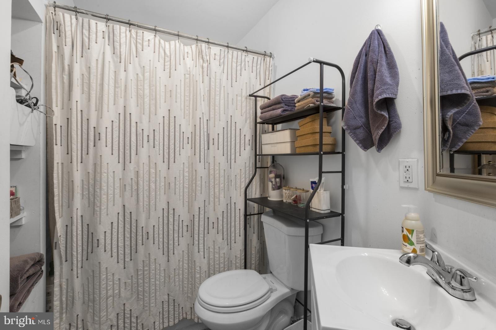 EAST KENSINGTON - Residential Lease