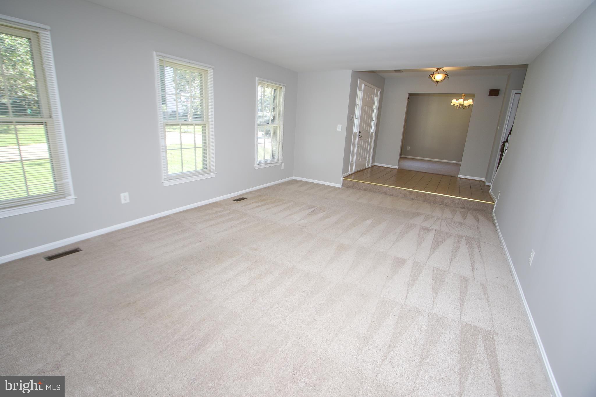 FOX MILL ESTATES - Residential