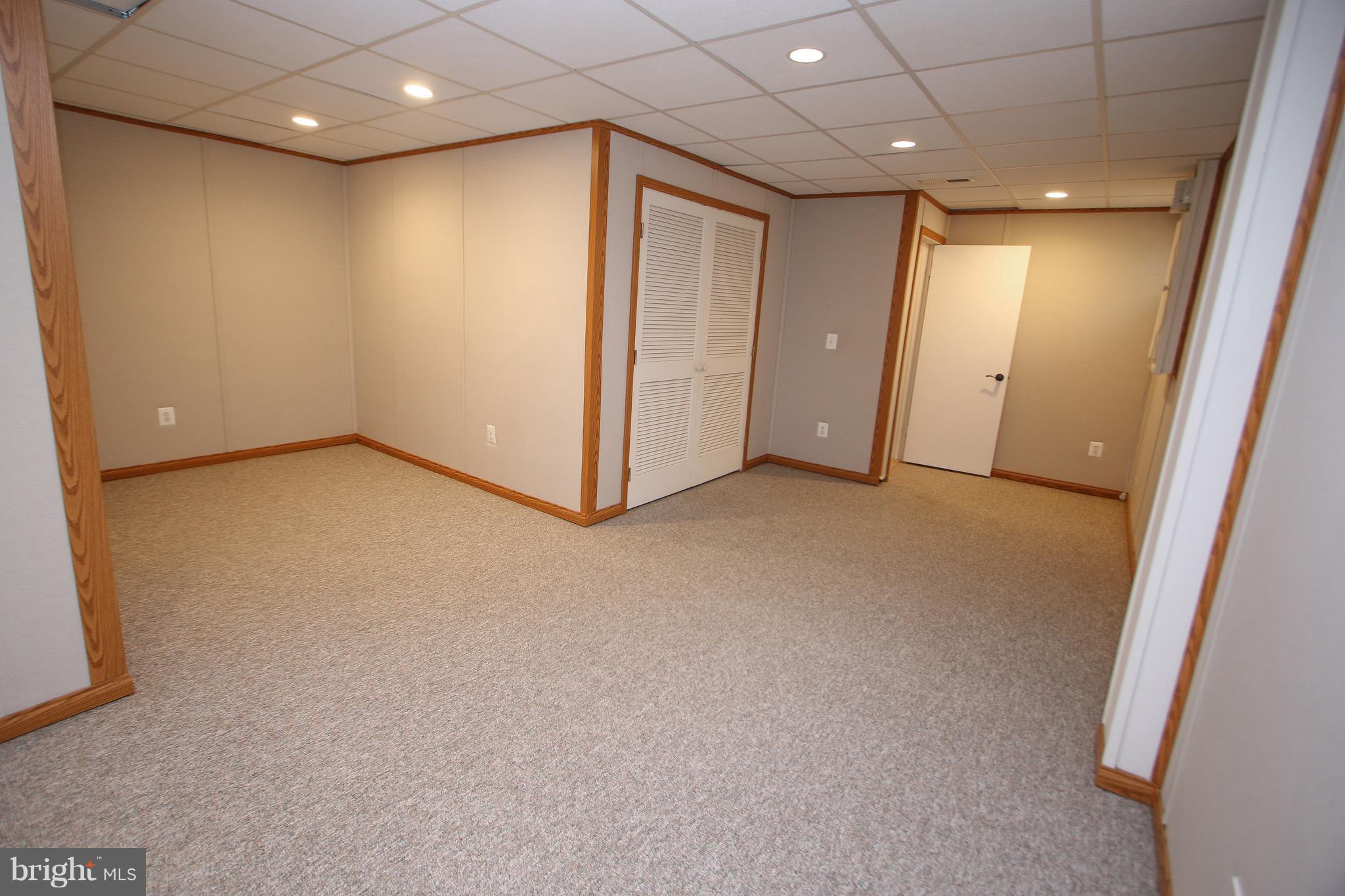 FOX MILL ESTATES - Residential