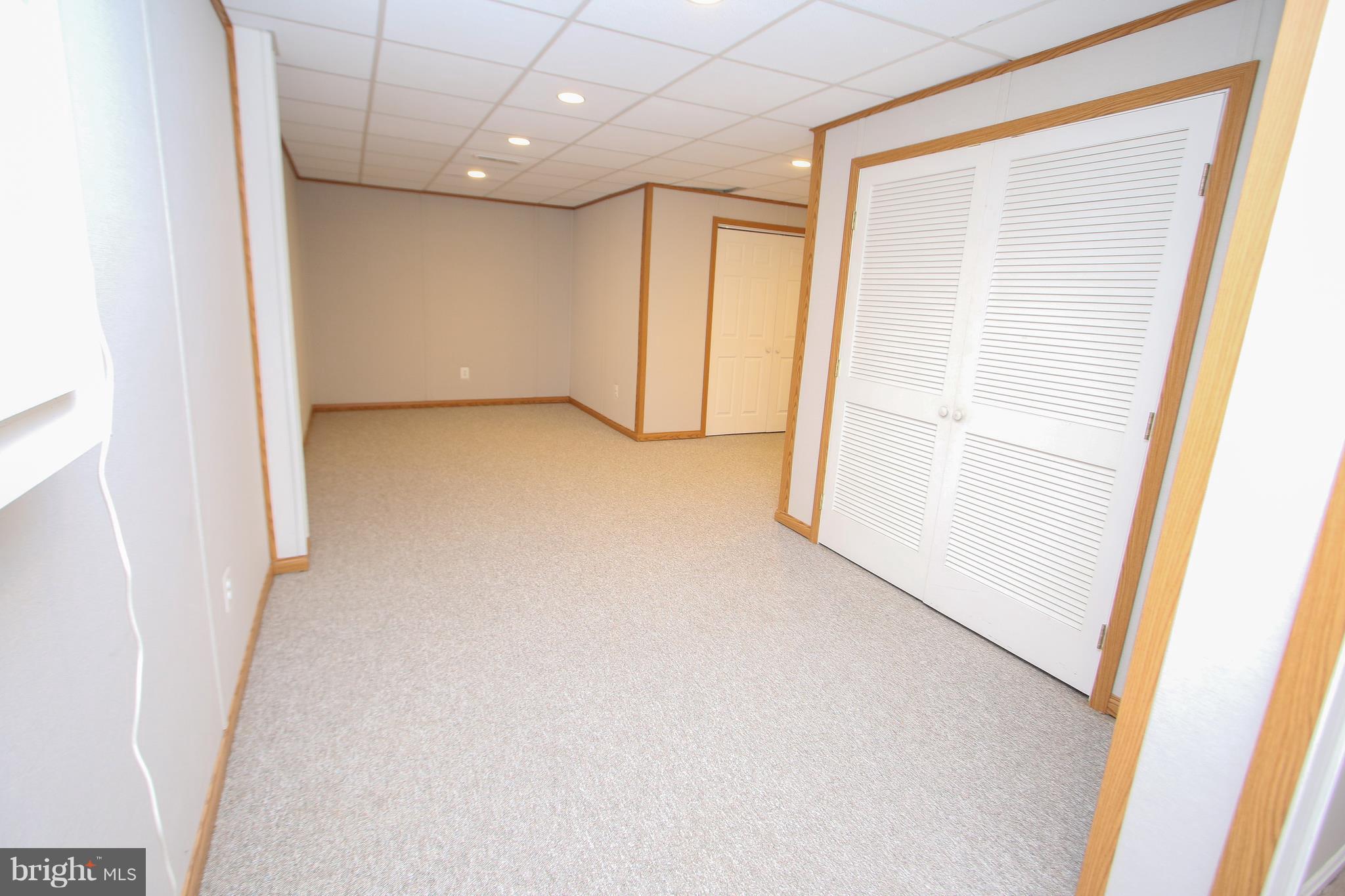 FOX MILL ESTATES - Residential