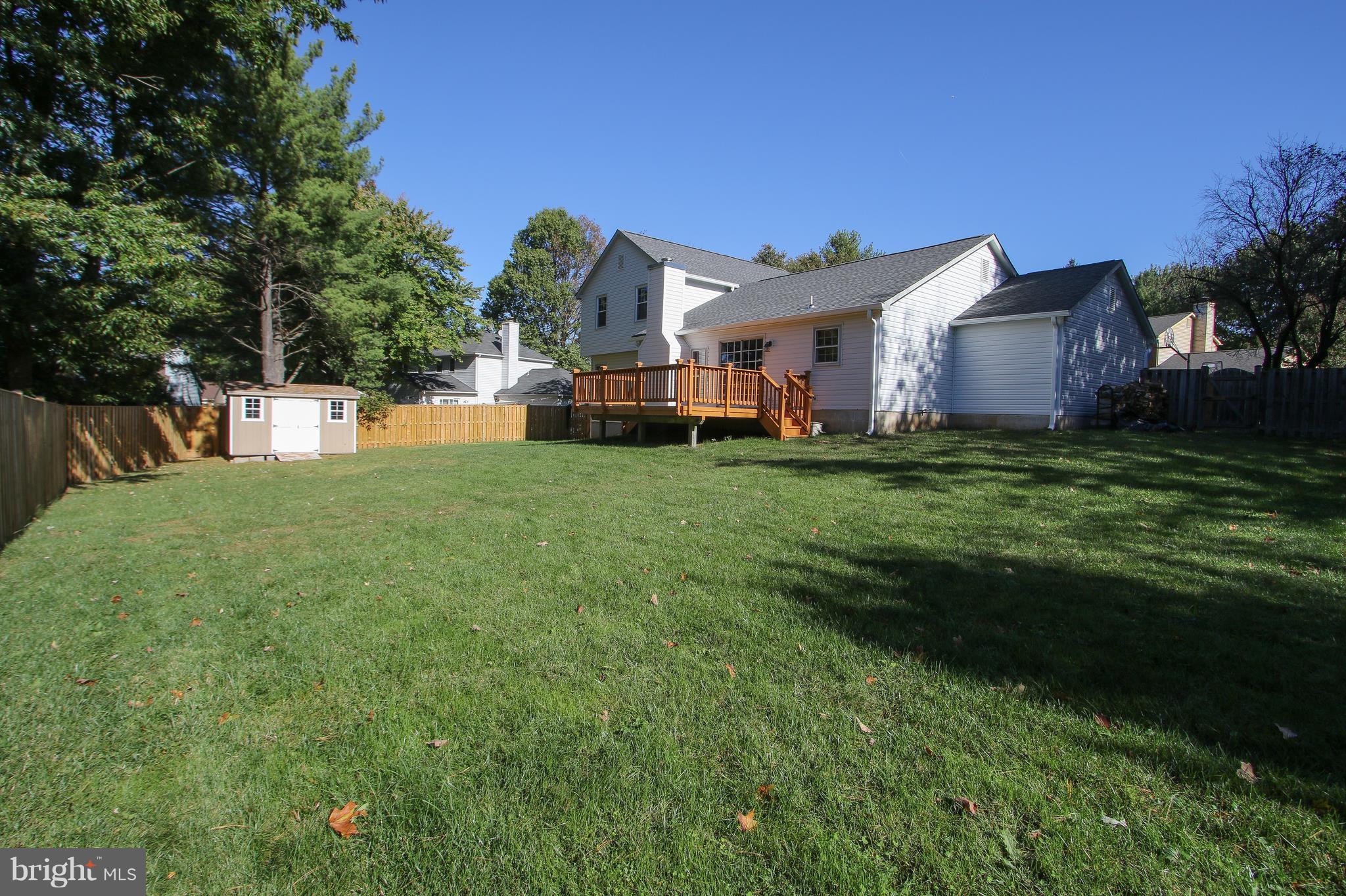 FOX MILL ESTATES - Residential