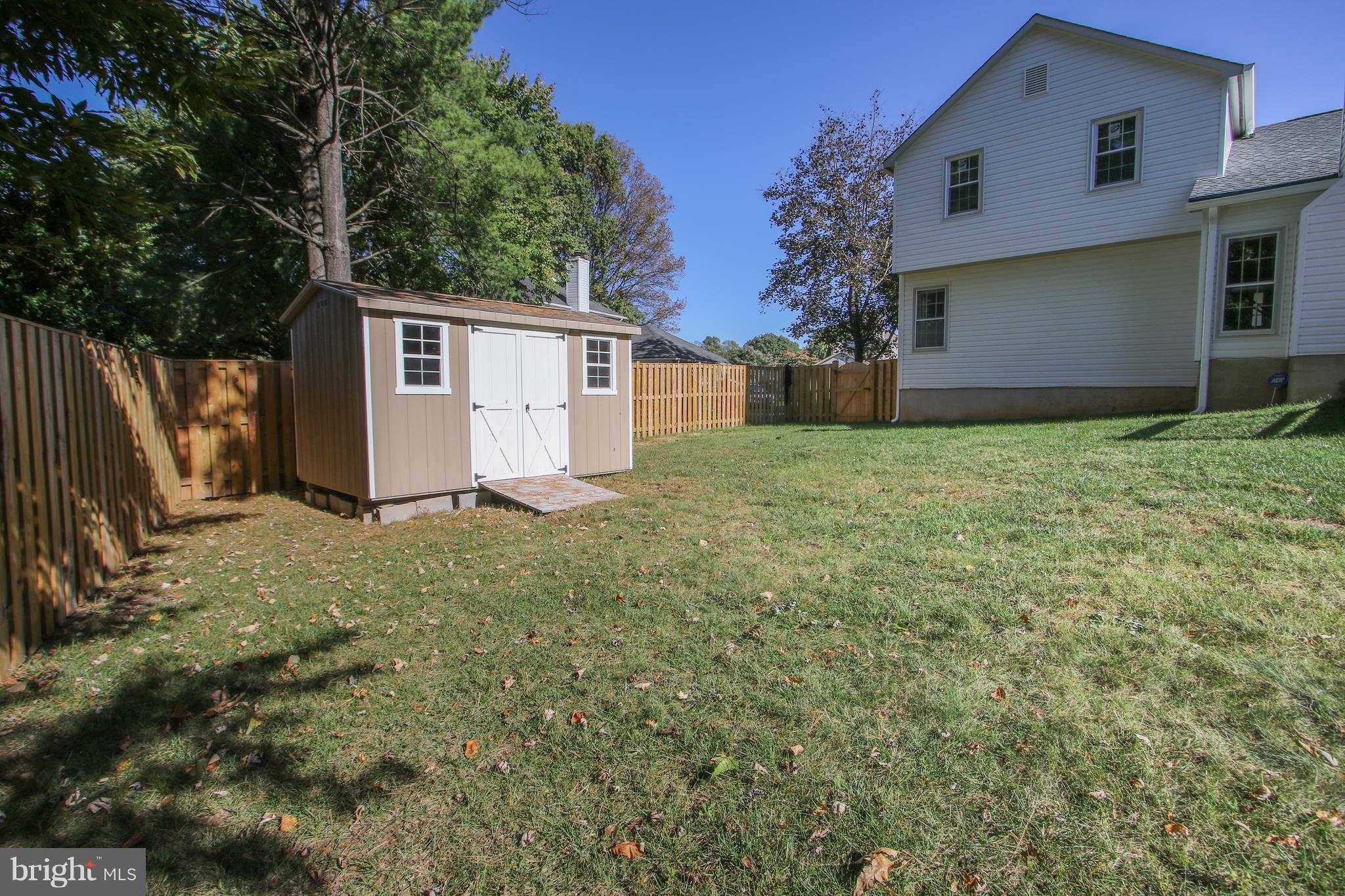 FOX MILL ESTATES - Residential