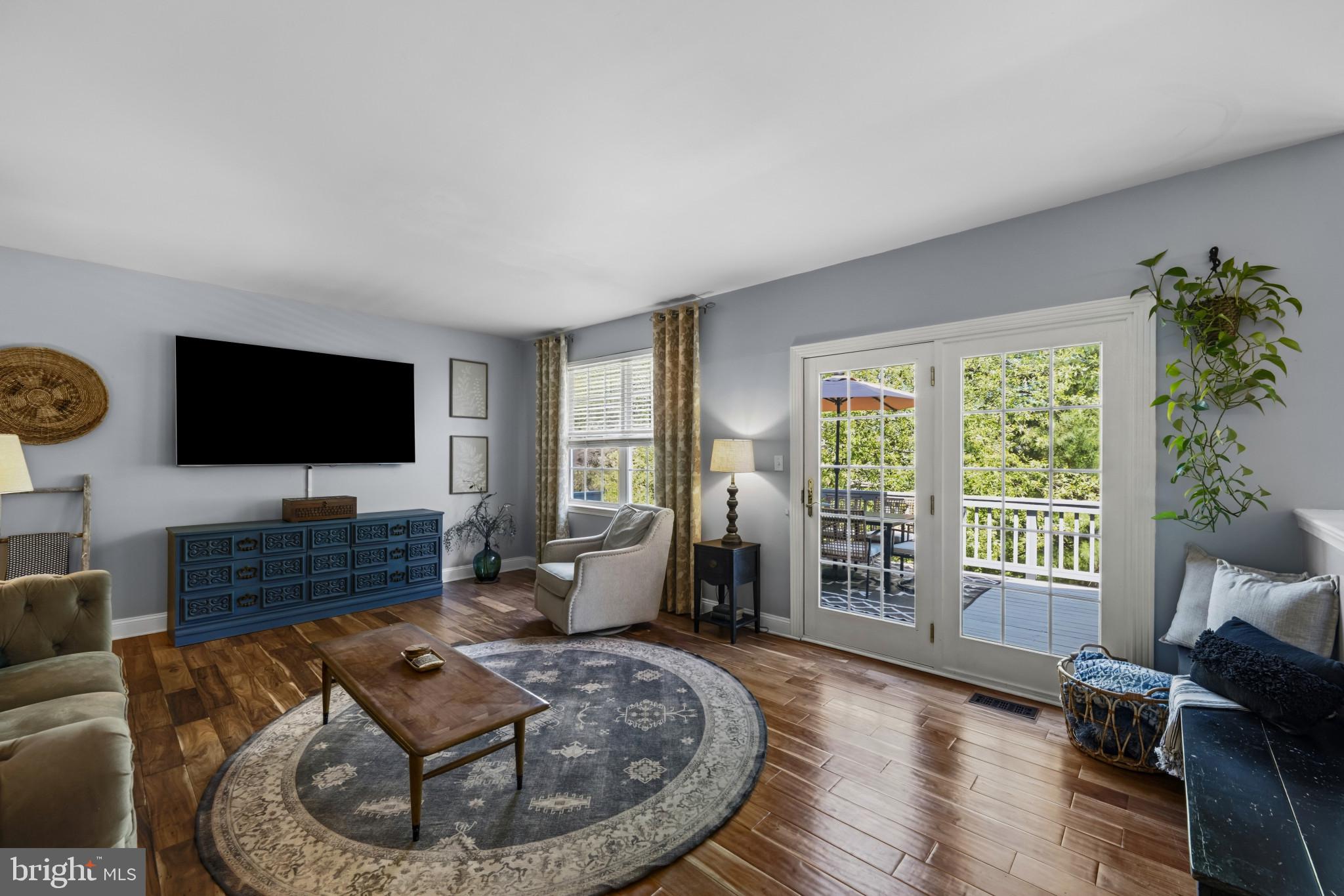 EAGLEVIEW ESTATES - Residential