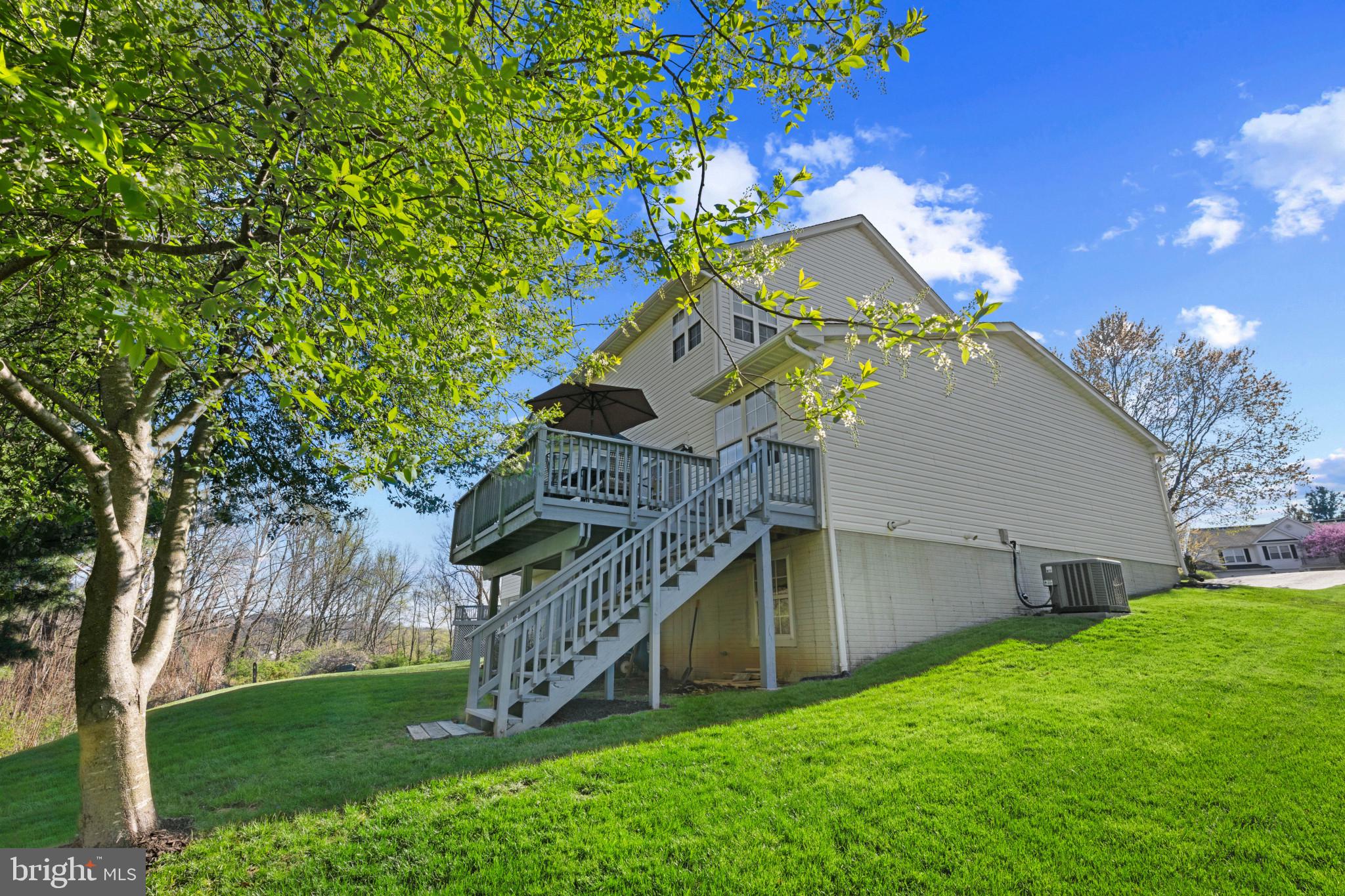 EAGLEVIEW ESTATES - Residential