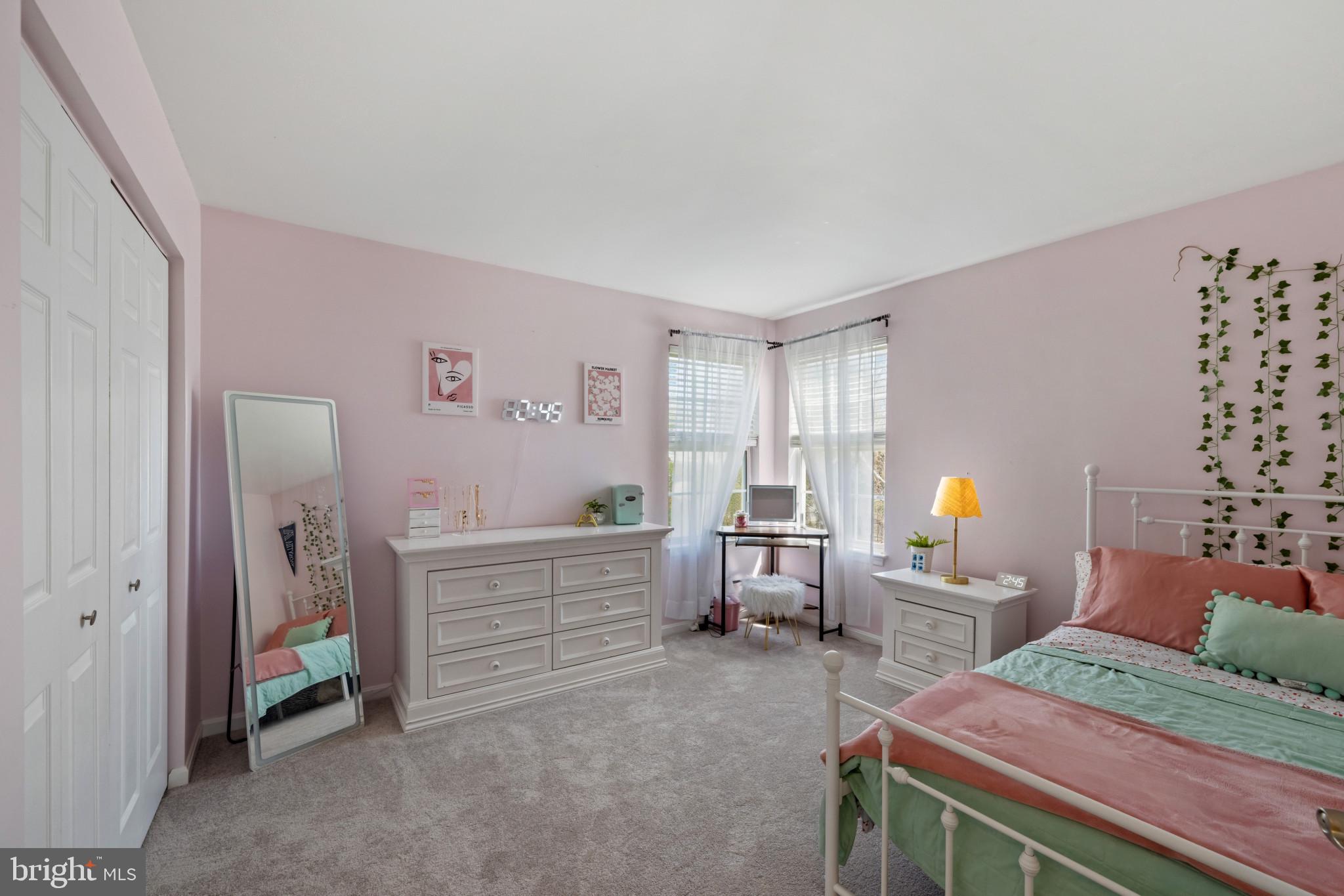 EAGLEVIEW ESTATES - Residential