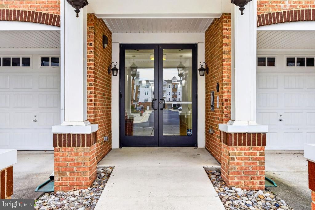 41895 CATHEDRAL VALLEY SQUARE 401