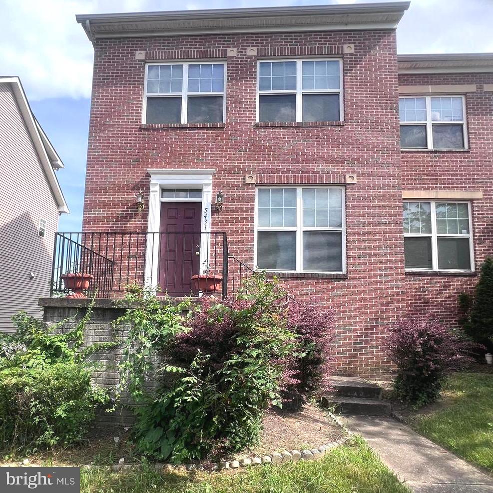 FRANKFORD ESTATES - Residential Lease