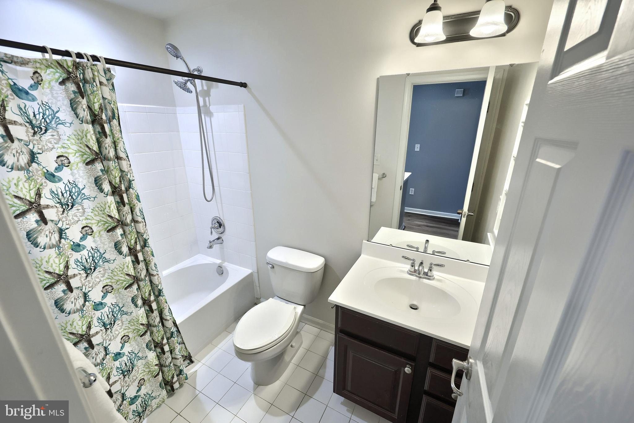 SOUTH POINTE - Residential