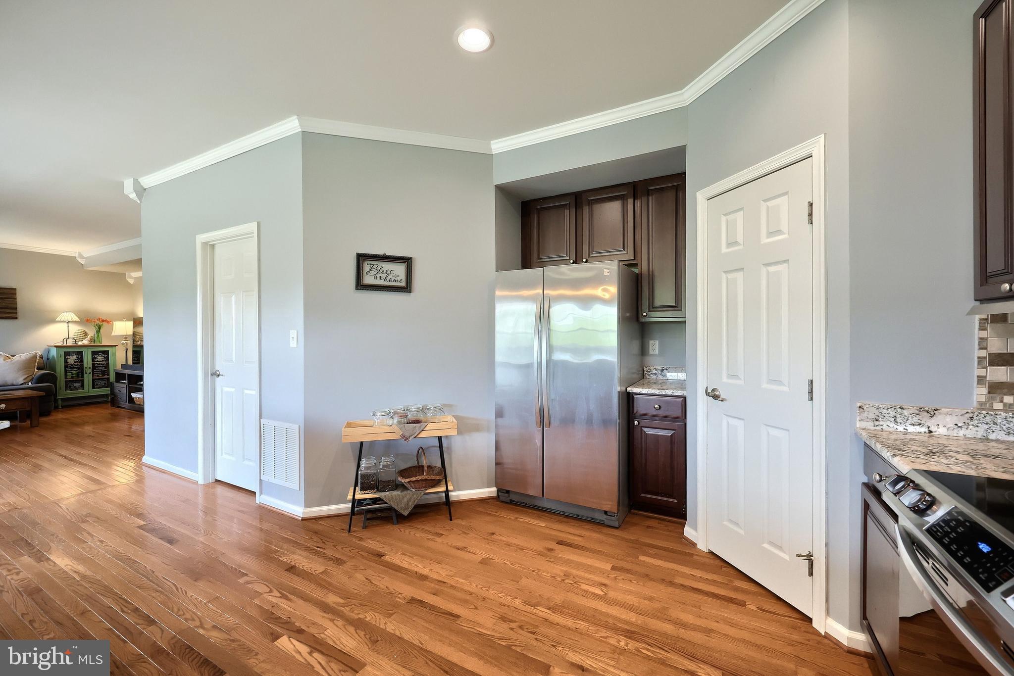 SOUTH POINTE - Residential