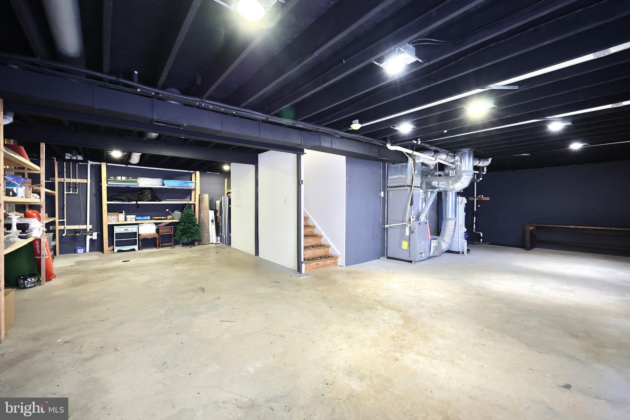 SOUTH POINTE - Residential