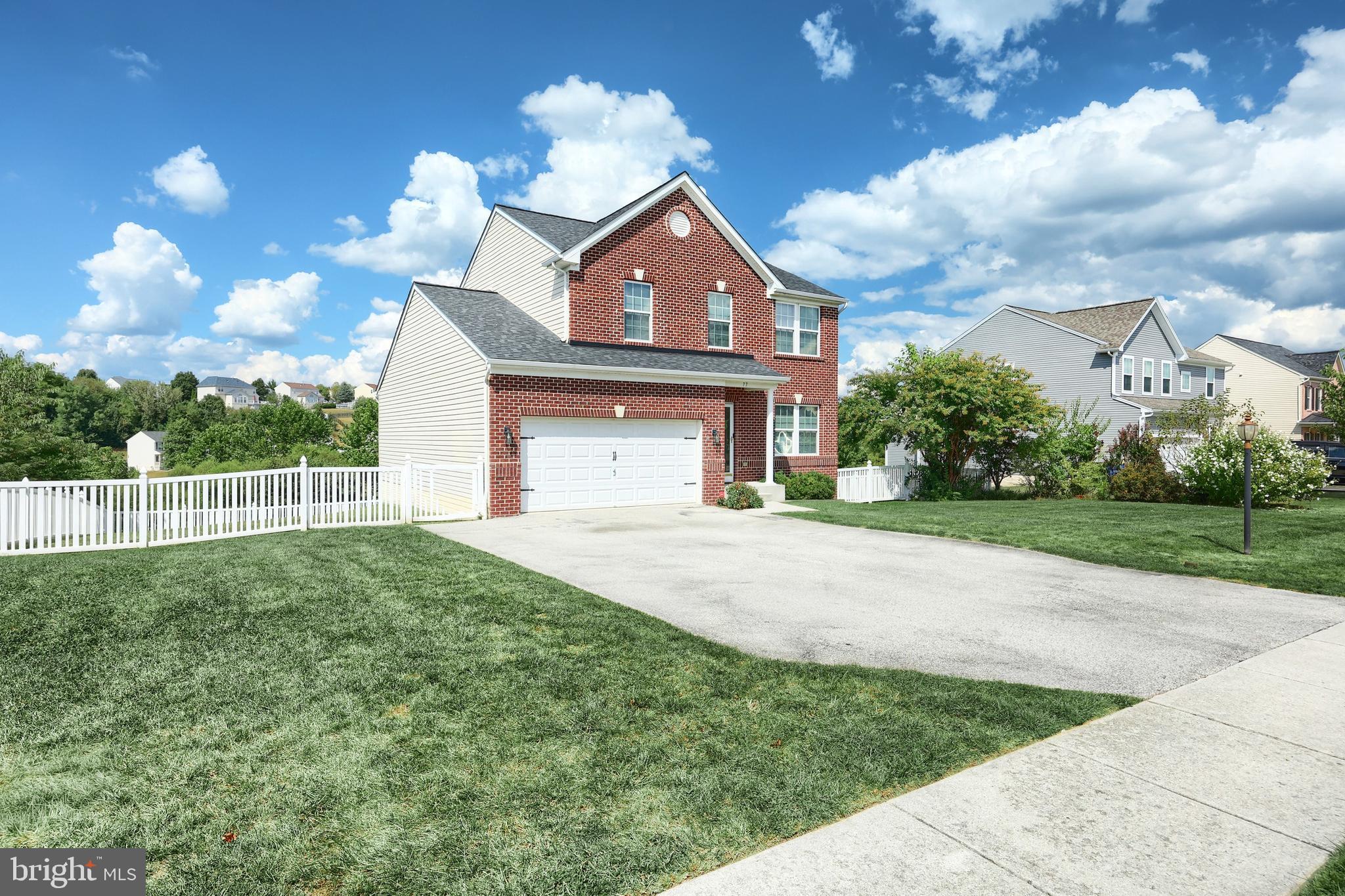 SOUTH POINTE - Residential