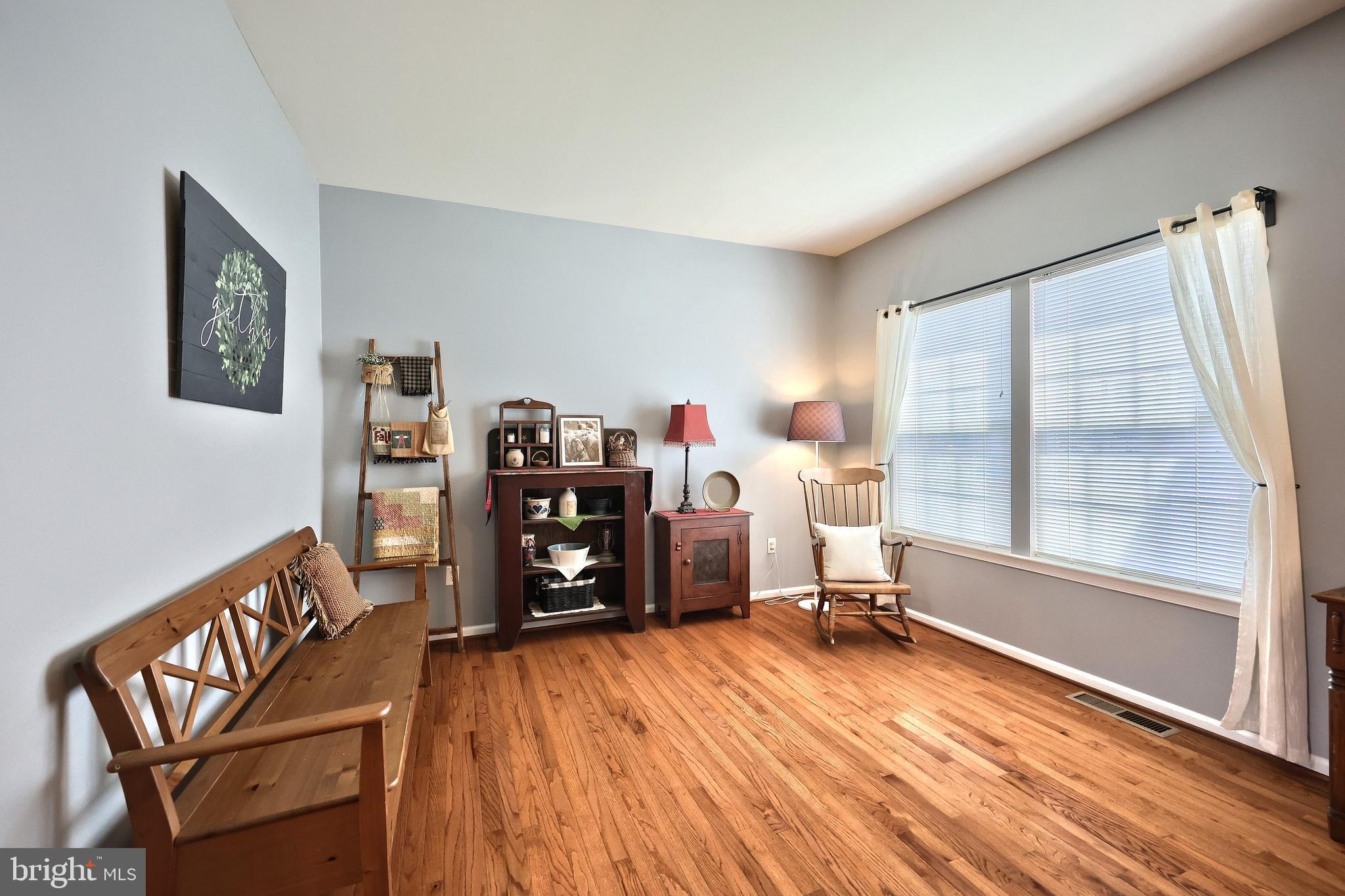 SOUTH POINTE - Residential