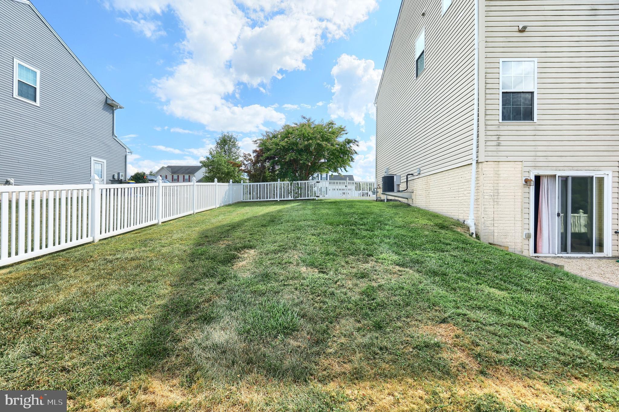 SOUTH POINTE - Residential