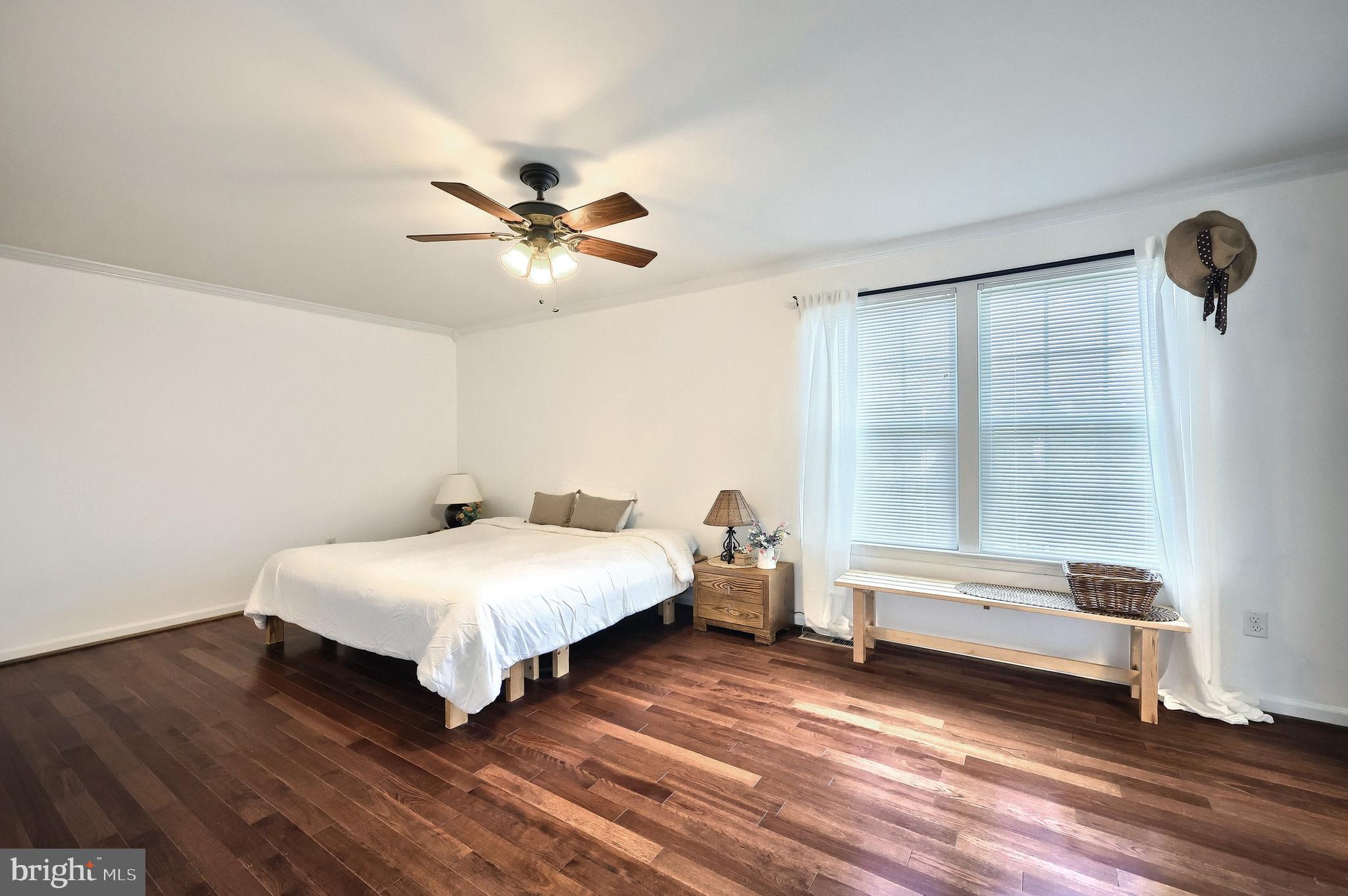 SOUTH POINTE - Residential