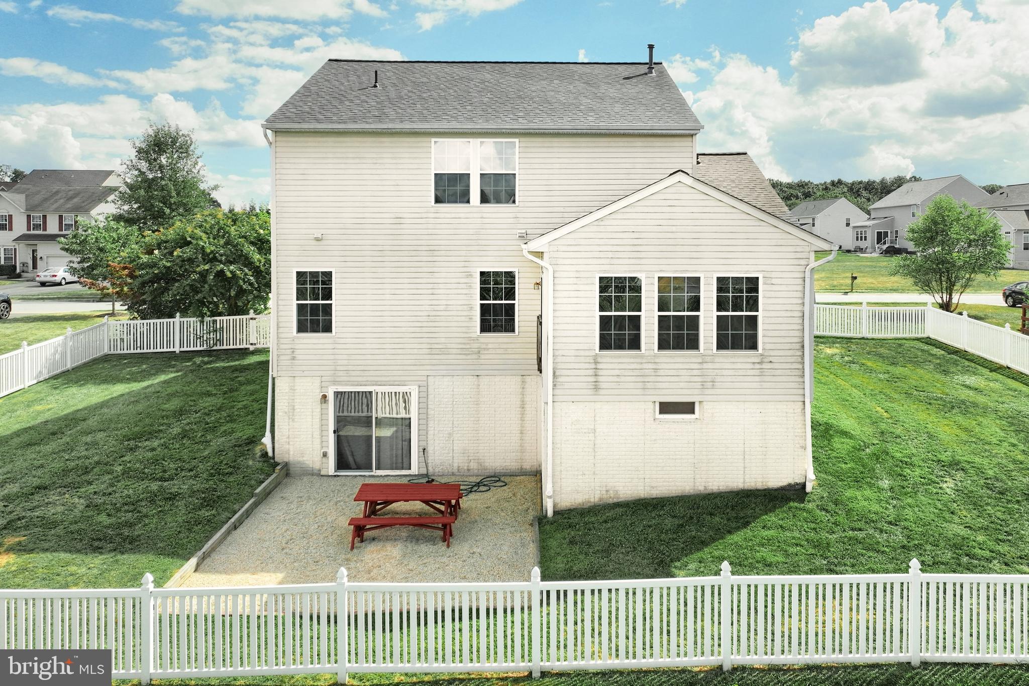 SOUTH POINTE - Residential