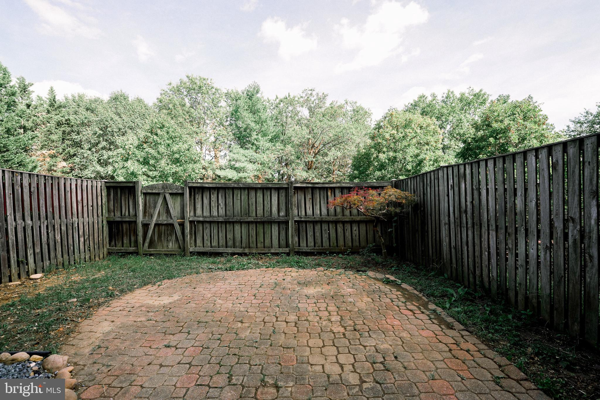 FAIRLAND TOWNS - Residential Lease