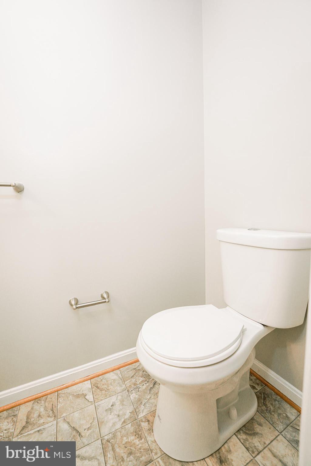 FAIRLAND TOWNS - Residential Lease