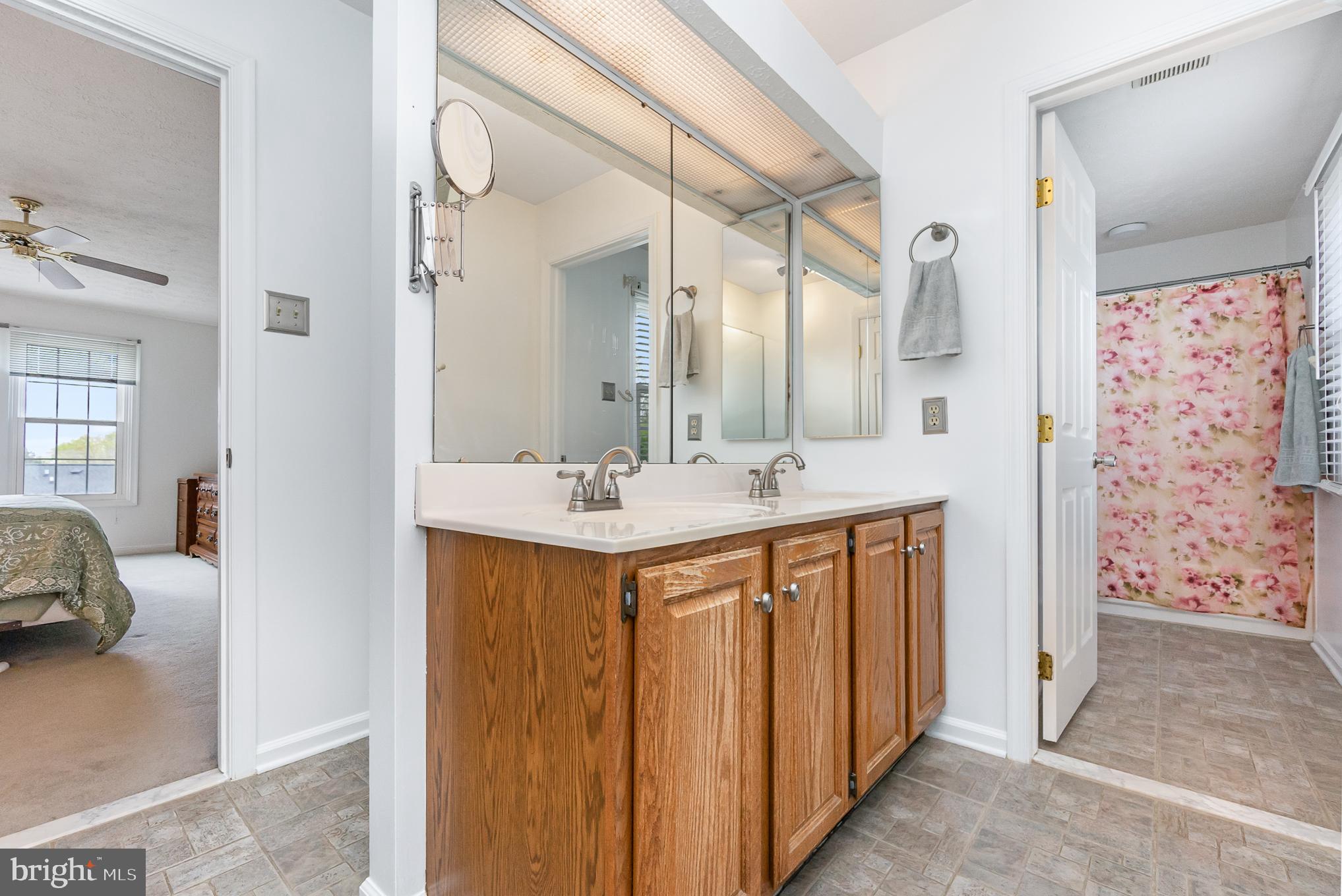 NORTH WINDS - Residential