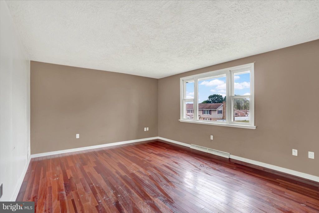Photo of 2248 Chestnut Road, YORK, PA 17408 (MLS # PAYK2089884)