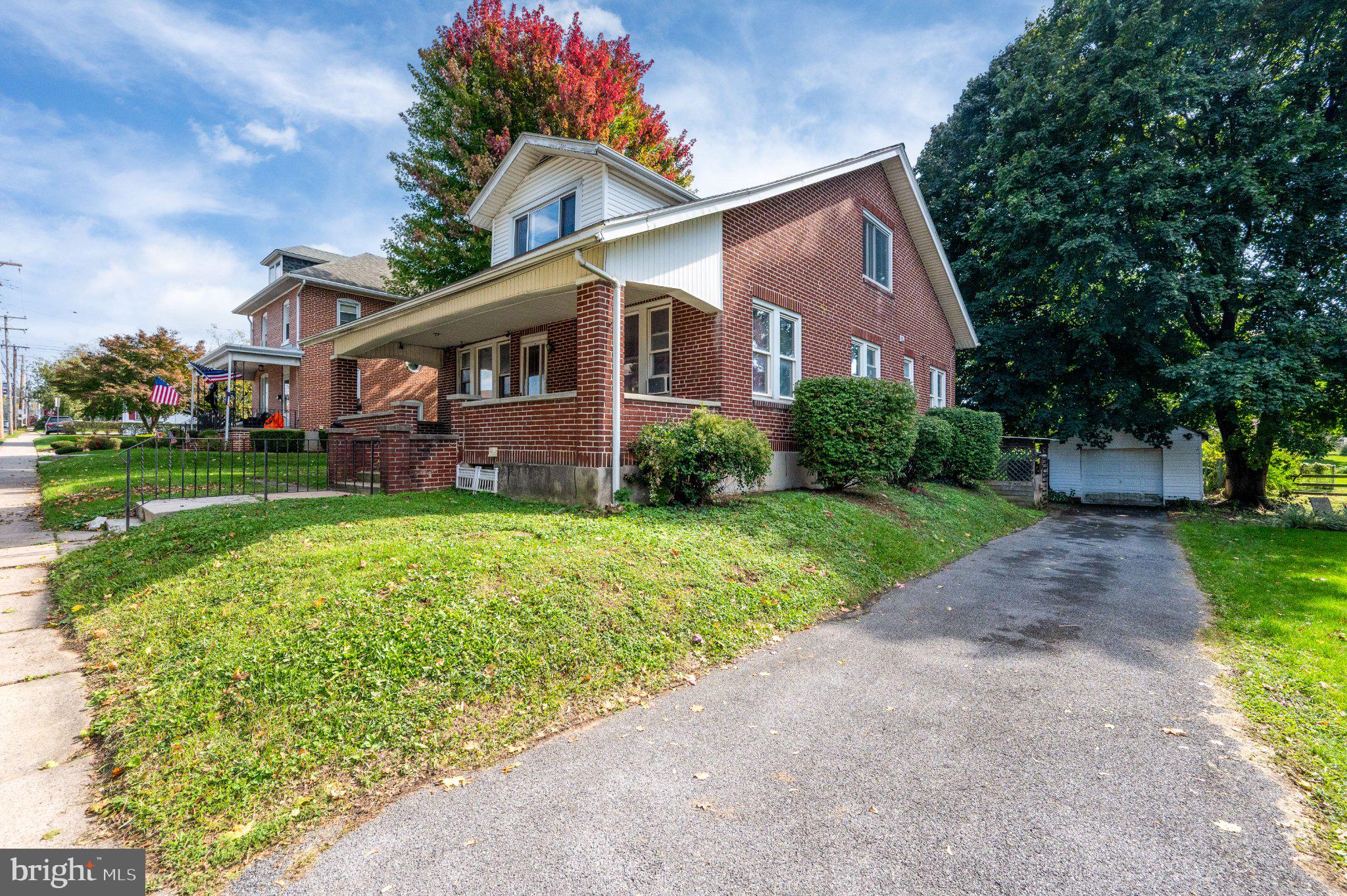 808 ELIZABETH AVENUE