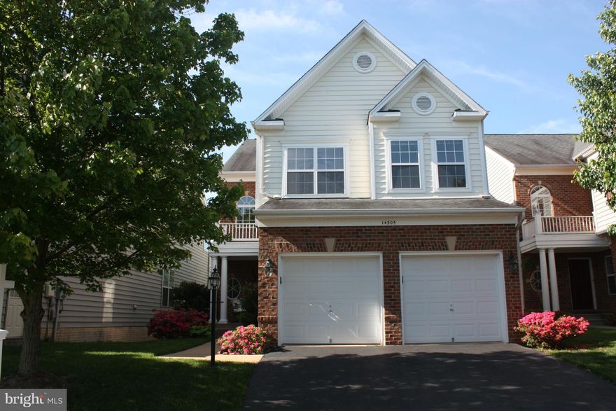Gorgeous Colonial on the 14th Fairway at Piedmont CC!  Main levels boasts "Wall of Windows" looking out over Large deck and Golf Course Views!  ML has Hardwood Flooring in the Foyer, Kitchen & Breakfast Rooms!  Kitchen has Maple Cabinets & Corian Countertops!  Family Room features Surround Fireplace!  NEW FURNACE & Whole House Vinyl Wrapped!  UL Loft can be converted to Bedroom! Main Level Study!!
