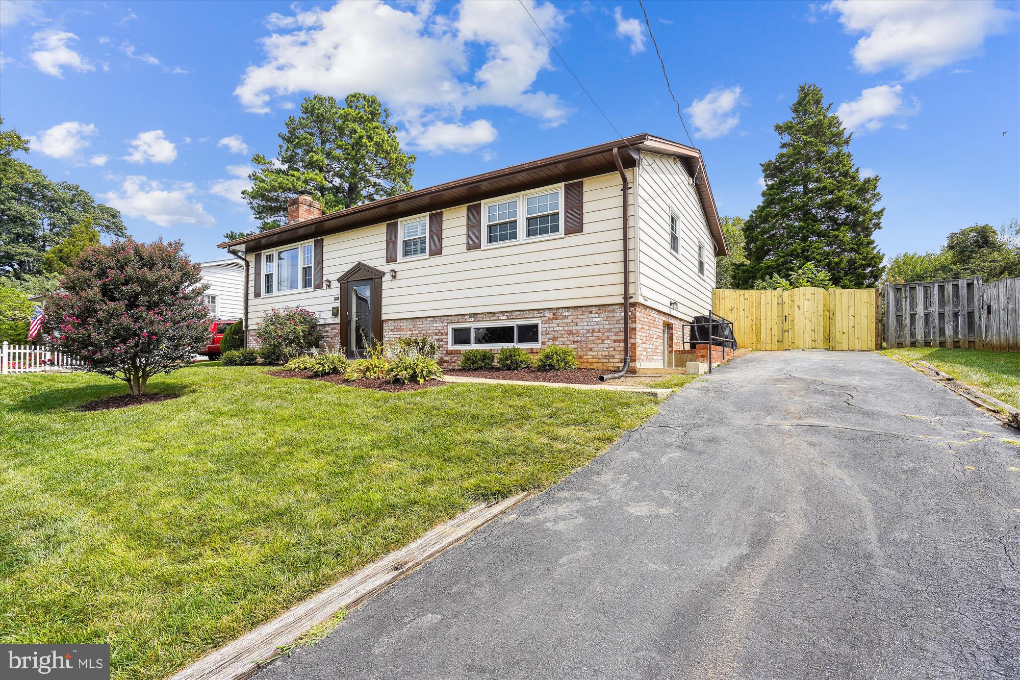 HERITAGE MANOR - Residential