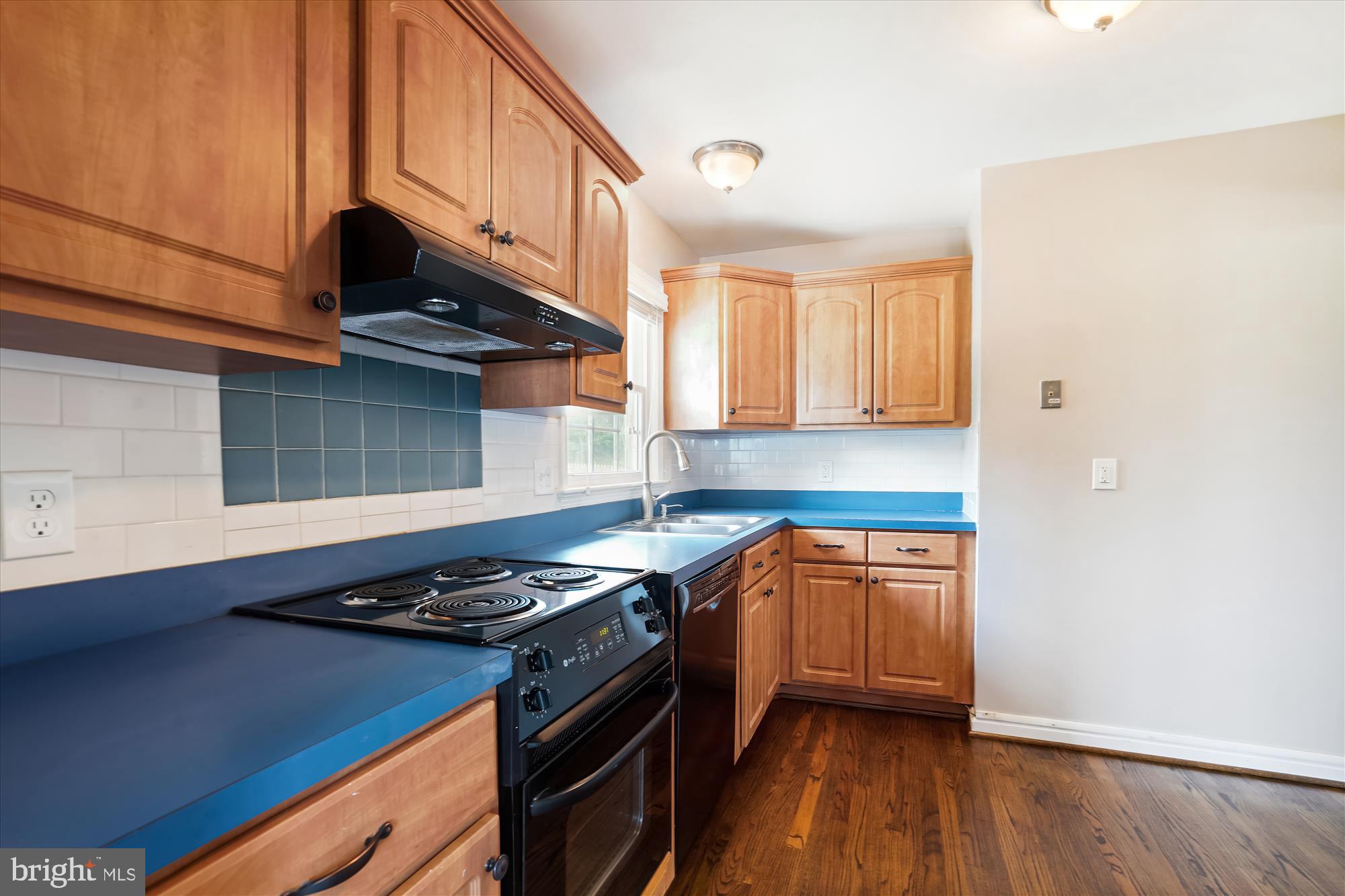 HERITAGE MANOR - Residential