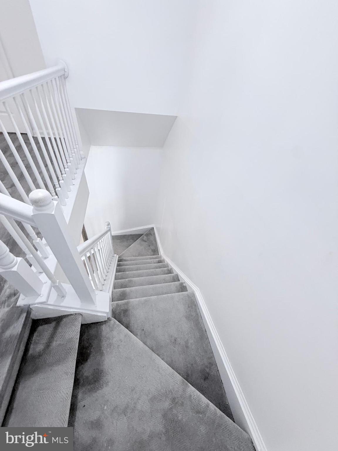 KINGS CREST - Residential