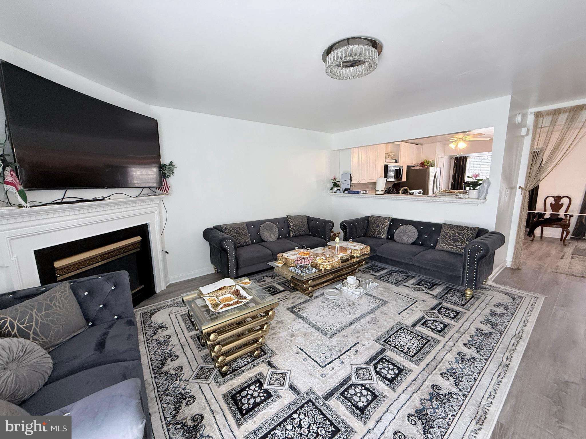 KINGS CREST - Residential