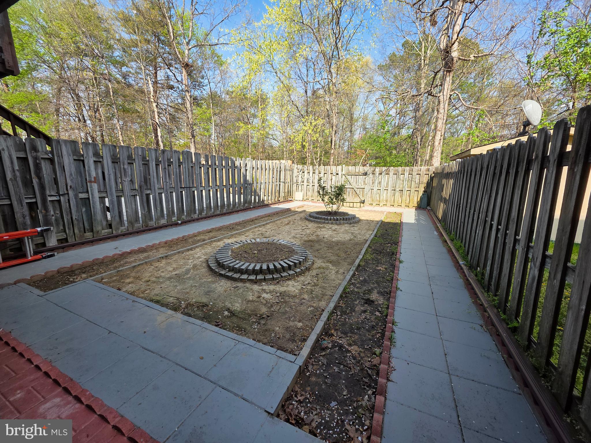 KINGS CREST - Residential