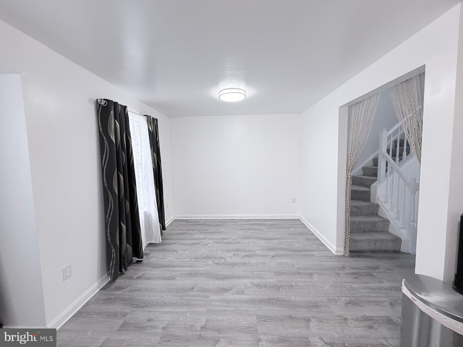 KINGS CREST - Residential