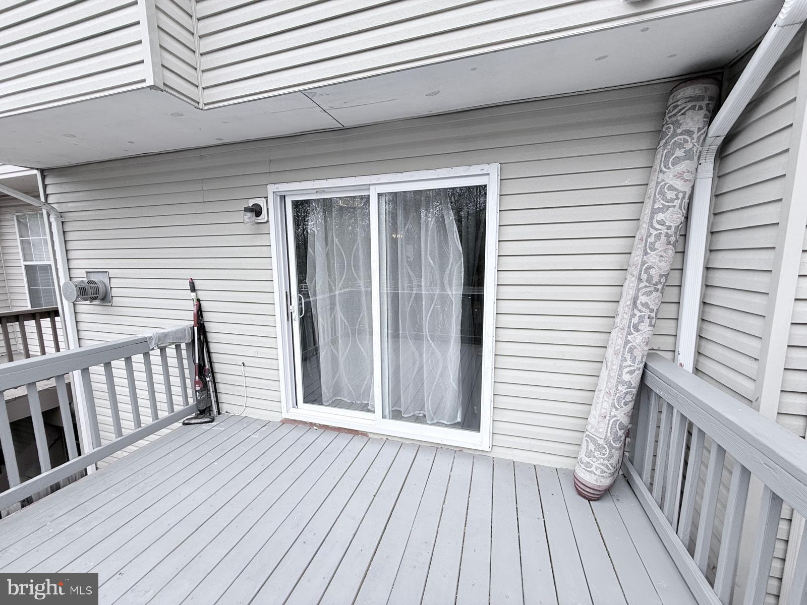 KINGS CREST - Residential